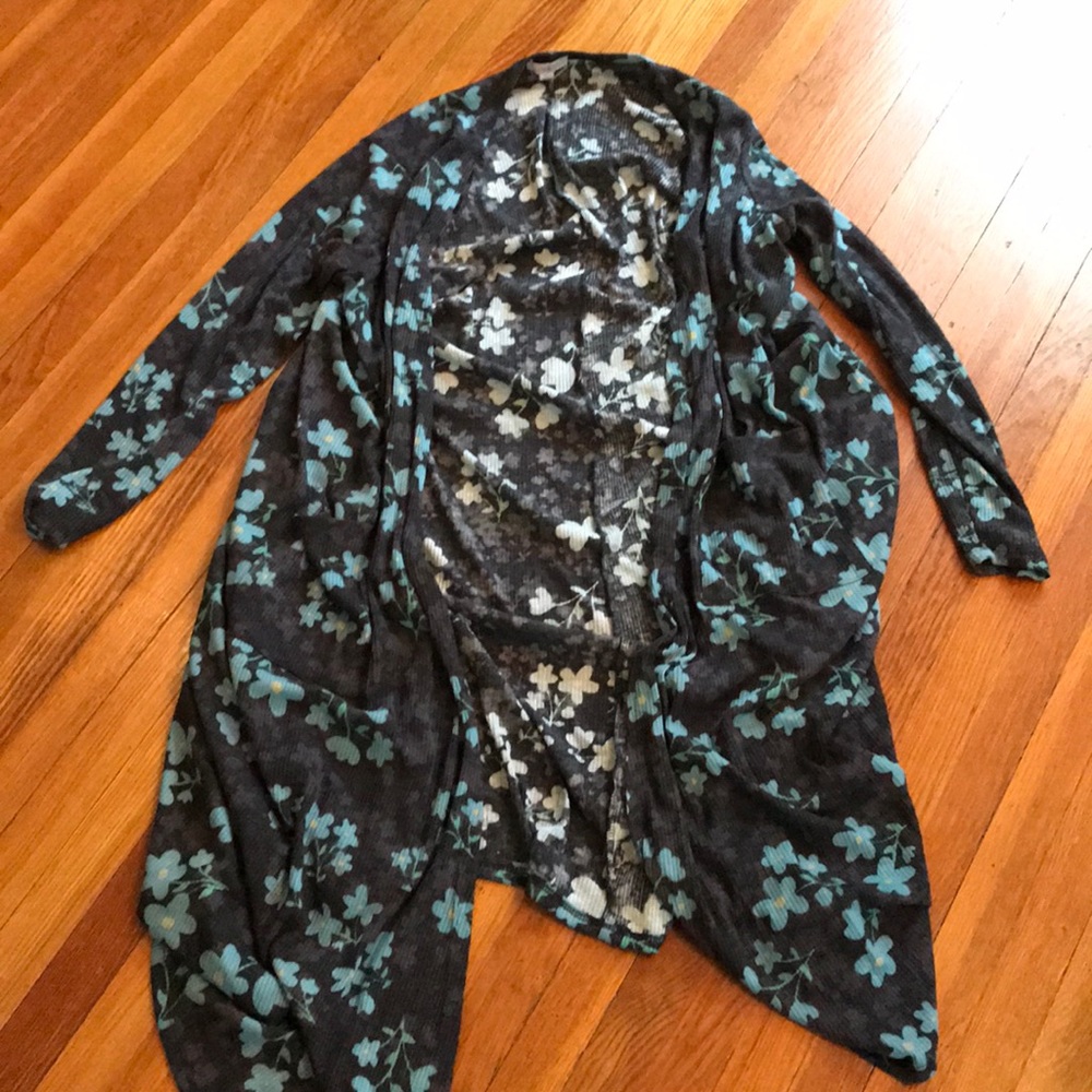 XL Lularoe floral Sarah Cardigan